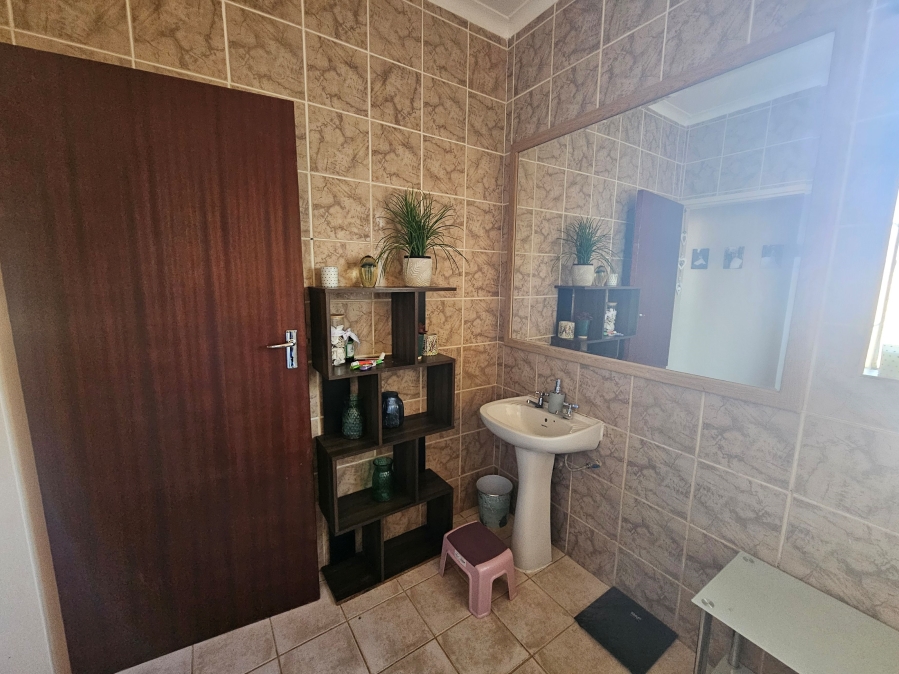 To Let 3 Bedroom Property for Rent in Wilkoppies North West